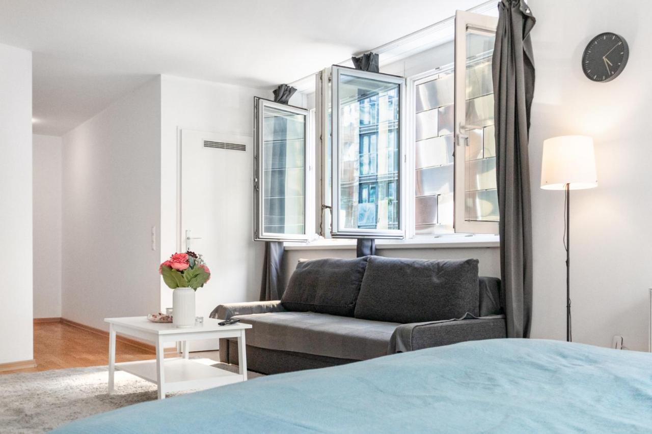 Gasometer Apartment - Designer Building With Amazing View Vienna Exterior photo